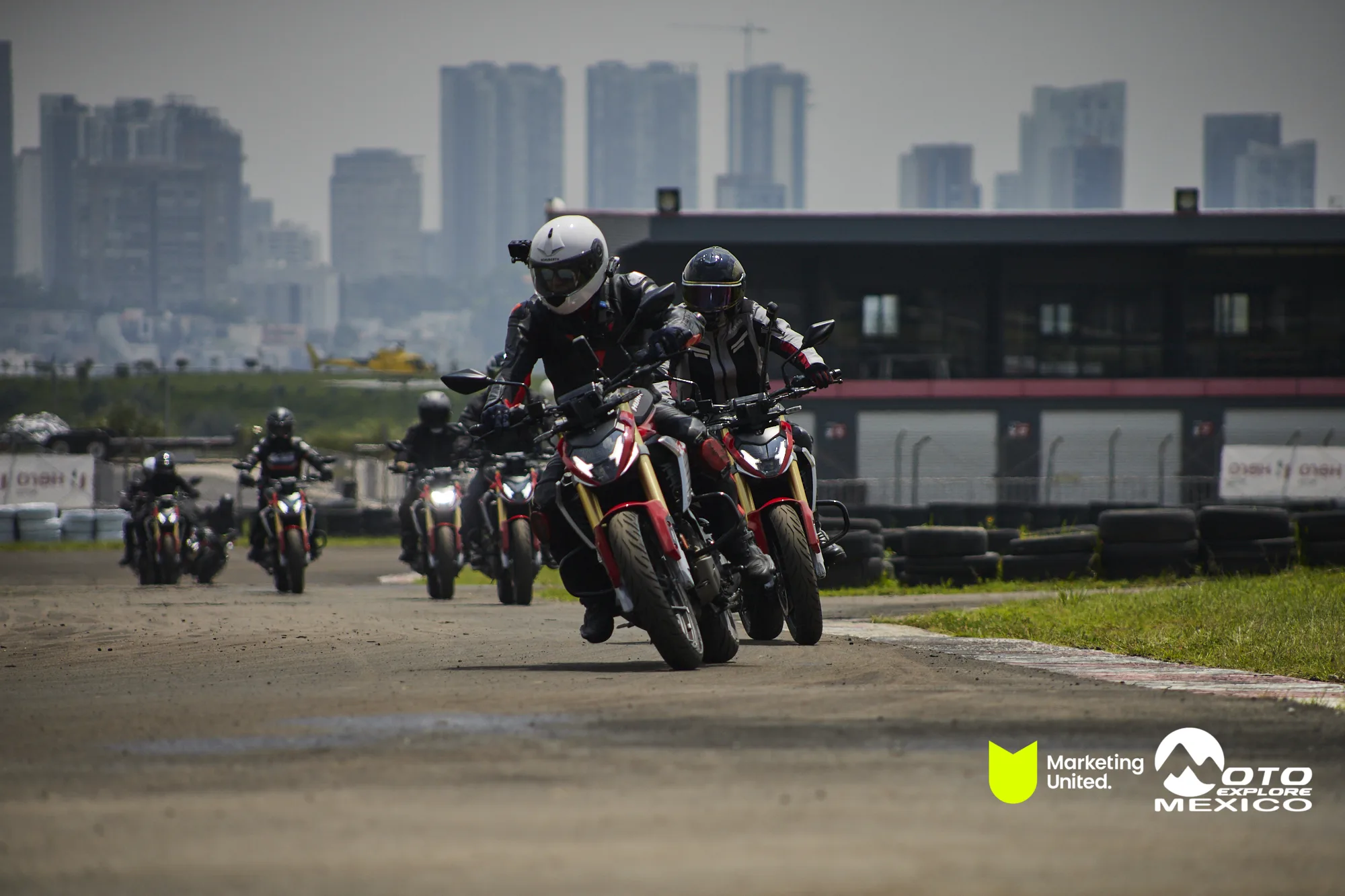 HUNK TRACKDAY 318